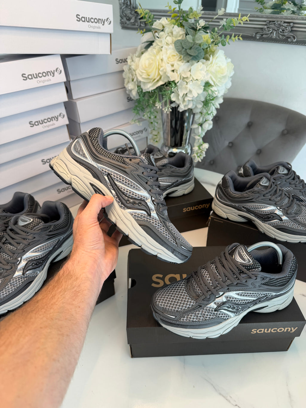 Saucony ProGrid Omni 9