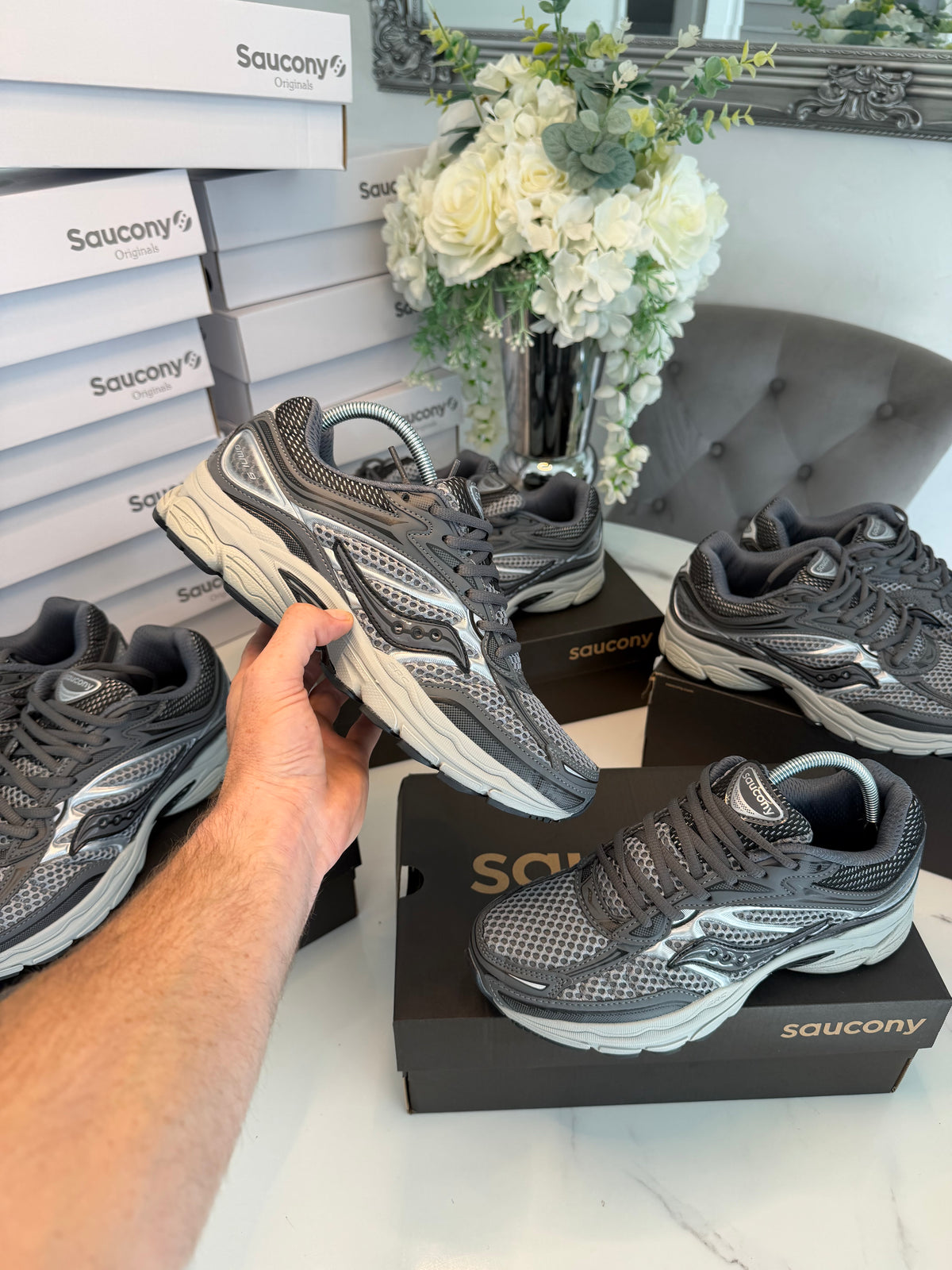 Saucony ProGrid Omni 9