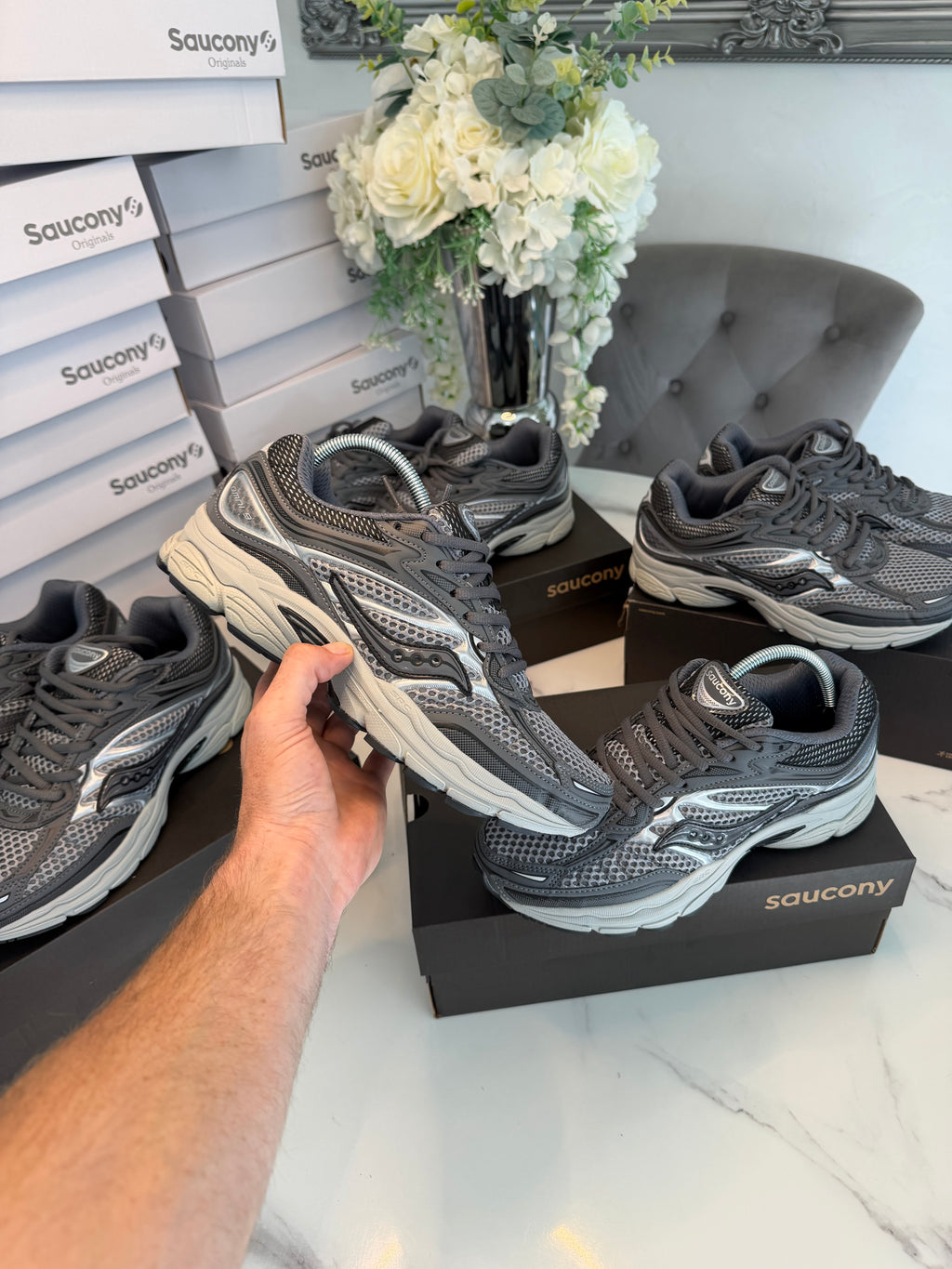 Saucony ProGrid Omni 9