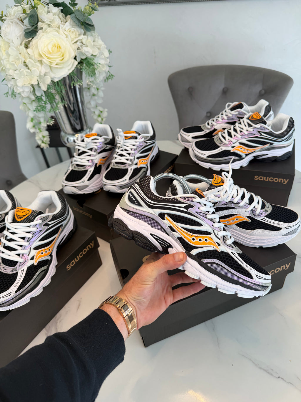 SAUCONY PROGRID OMNI 9 BLACK ORANGE