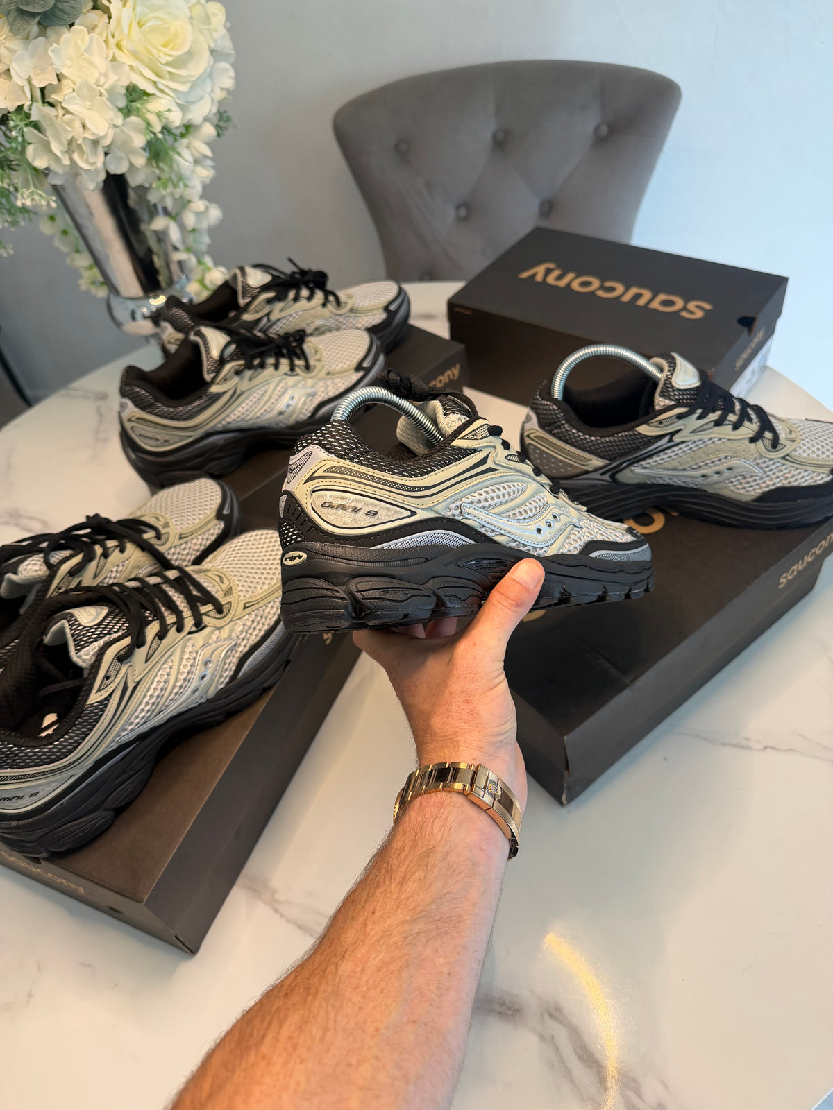 Saucony ProGrid Omni 9