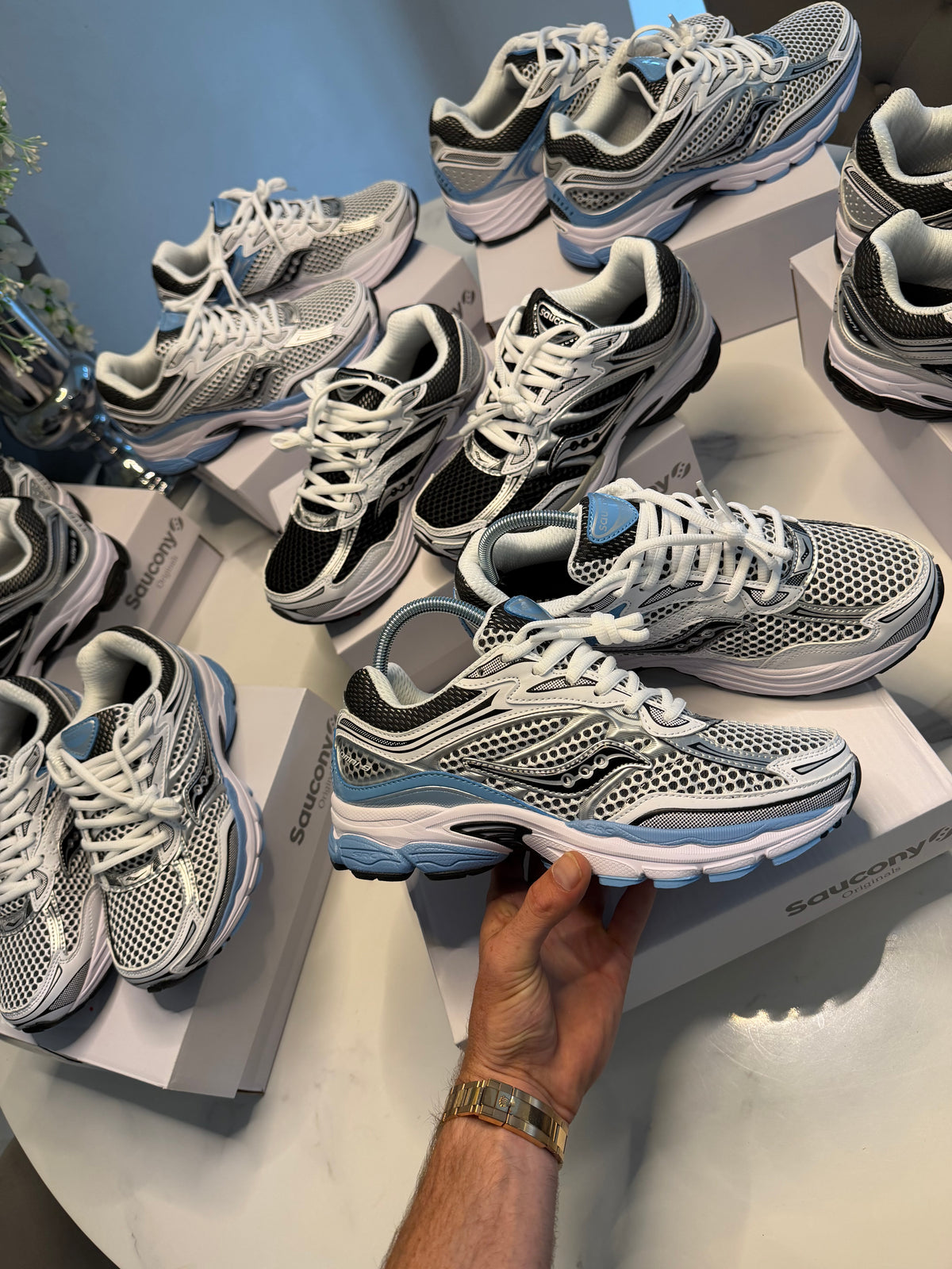 SAUCONY PROGRID OMNI 9 OG BLISSFUL WHITE