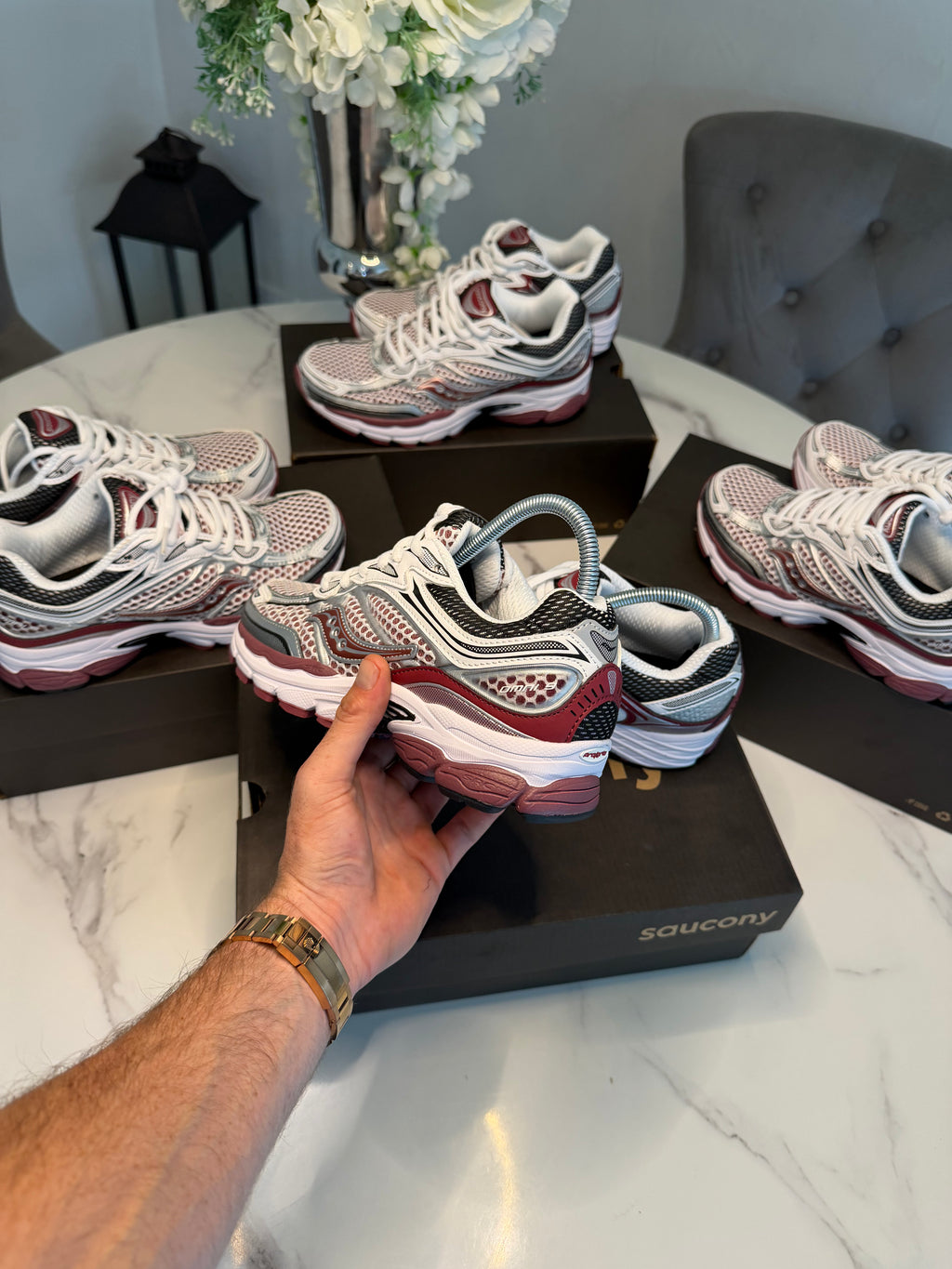Saucony ProGrid Omni 9